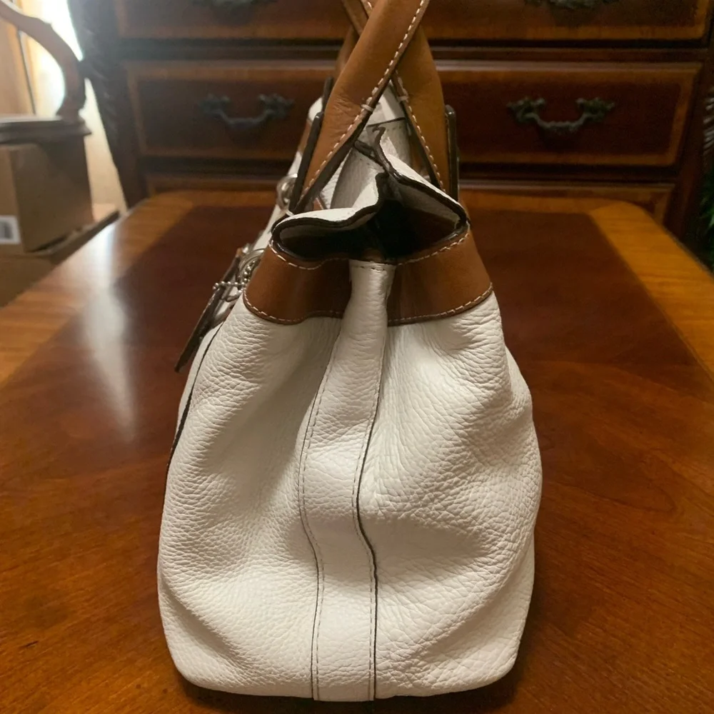 Coach F14682 Penelope Satchel - Picture 2 of 7